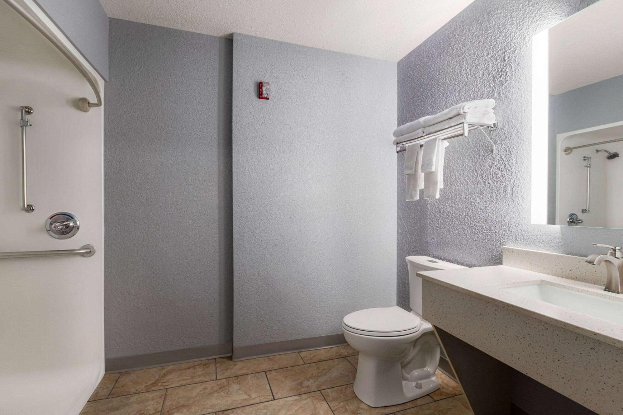 Americinn By Wyndham Williamsburg 外观 照片